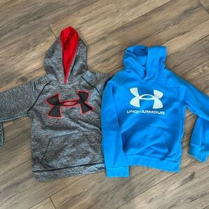 Under armour sweatshirt set, 1YL 1YM, child wore same size at same time. Deal!